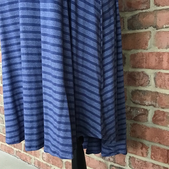 Dress LuLaRoe Carly XS Fits Size 4-8 NWT! High-Low Swing Dress 1 Left! - Picture 5 of 12